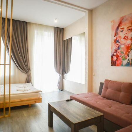 Leogrand Apartment On Drohobycha 4 ลวีฟ ภายนอก รูปภาพ